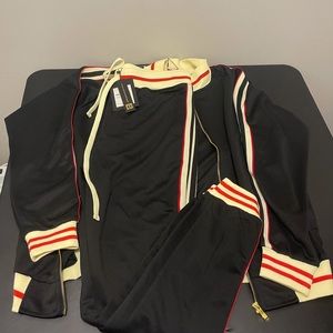 Men stripe track set